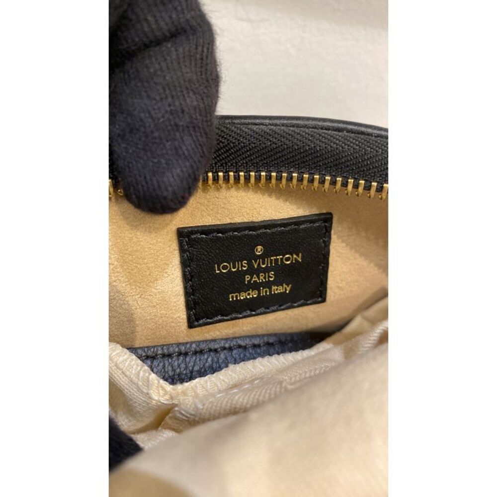 Louis Vuitton Pochette Troca Damier Quilted Lambskin MM Black - Picture 9 of 9